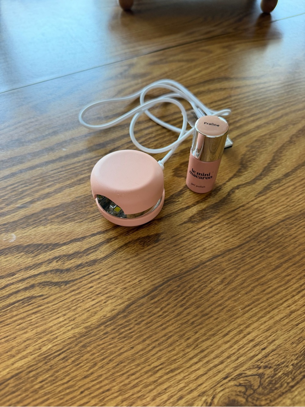 Le Mini Macaron Pink LED Nail Lamp with Pink Cuticle Oil